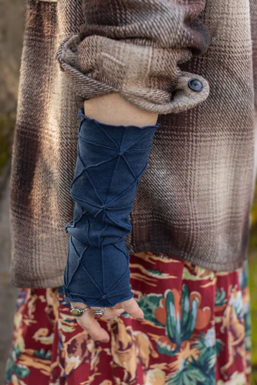 Bamboo Fleece Textured Arm Warmers - Image 22