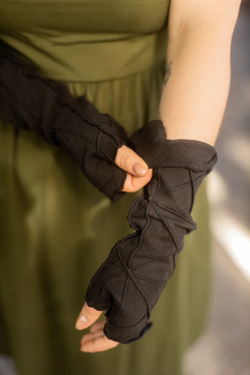 Bamboo Fleece Textured Arm Warmers - Image 7