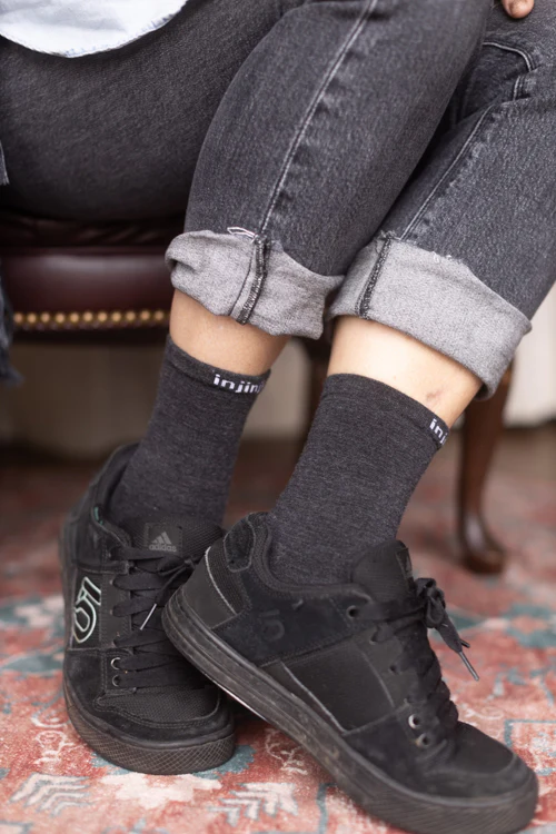 Basic Wool Liner Crew Toe Socks - Image 4