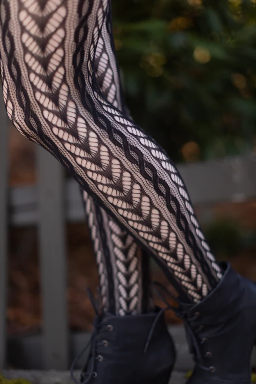 Braided Swirls Net Tights - Image 3