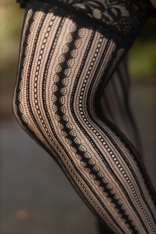 Chains and Diamonds Stay Up Thigh Highs - Image 3