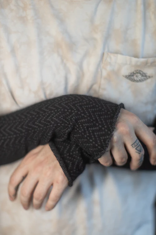 Chevron Sleeves - Image 12