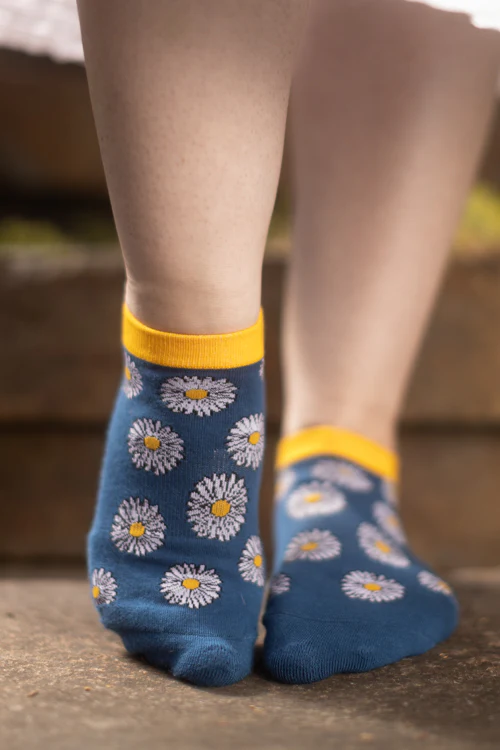 Daisy Flowers Ankle Socks - Image 2