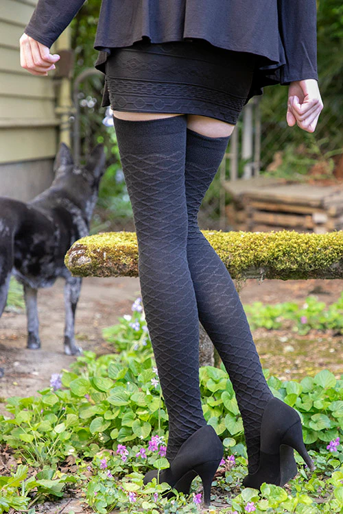 Longer Diamond Wave Extraordinary Socks - Image 4