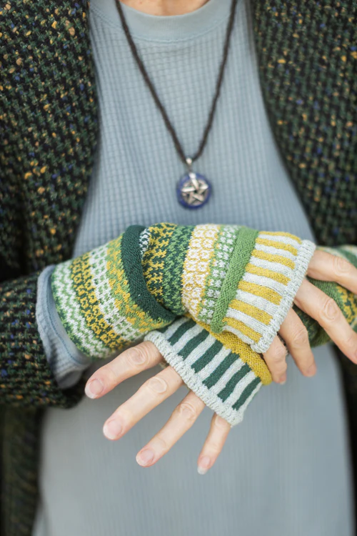 Fiddlehead Arm Warmer - Image 3