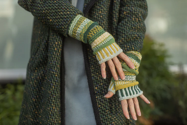 Fiddlehead Arm Warmer - Image 6