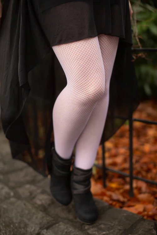 Fishnet Seamless Pantyhose - Image 15