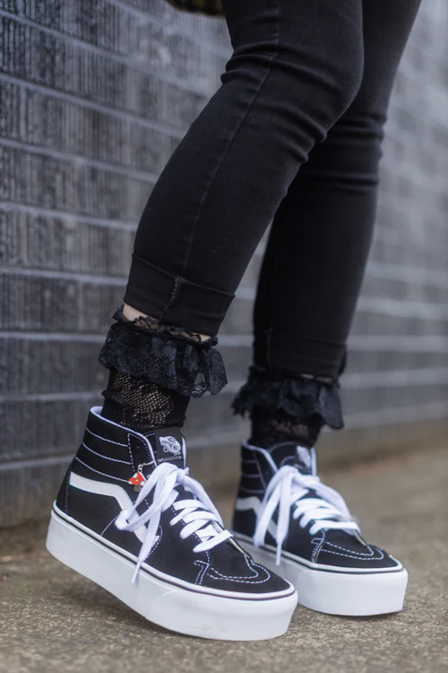 Floral Lace Anklets - Image 3