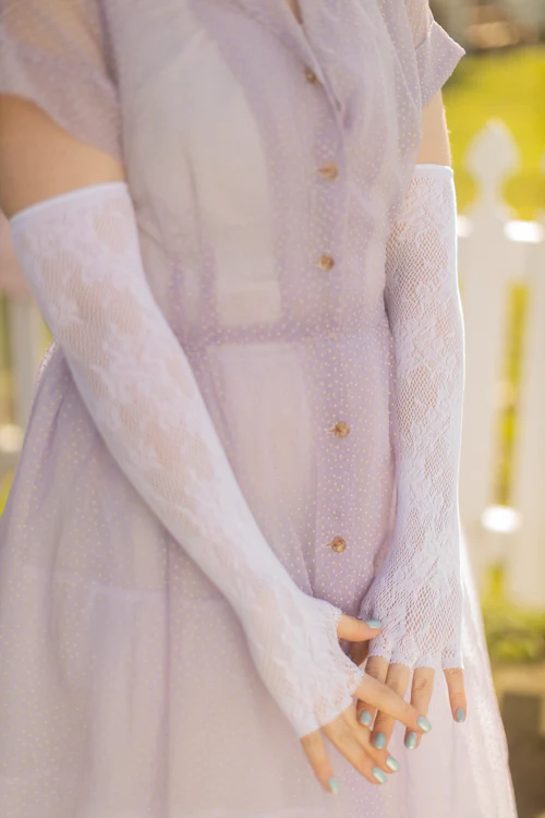 Floral Lace Long Fingerless Gloves - Image 7