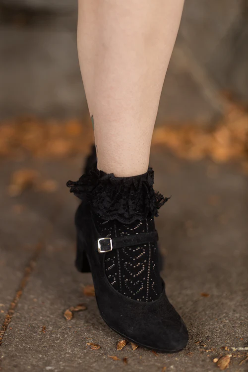 Heart Net Ankle with Ruffle - Image 3
