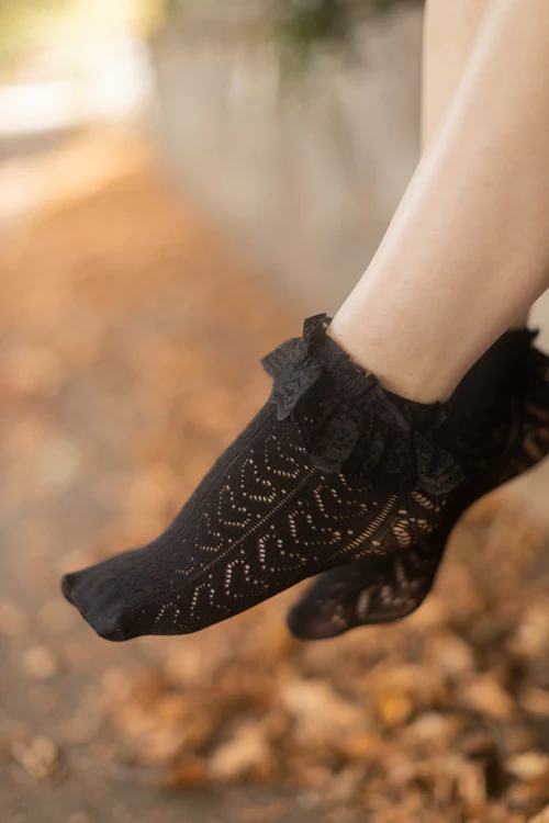 Heart Net Ankle with Ruffle - Image 4