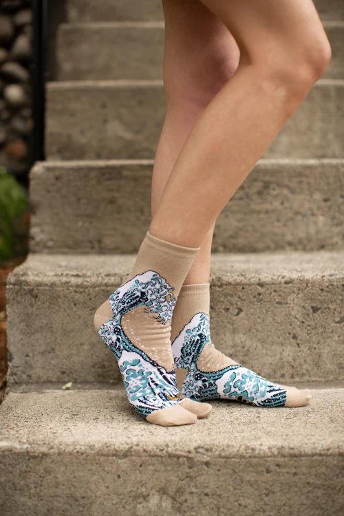 Hokusai Tabi Socks - Image 8