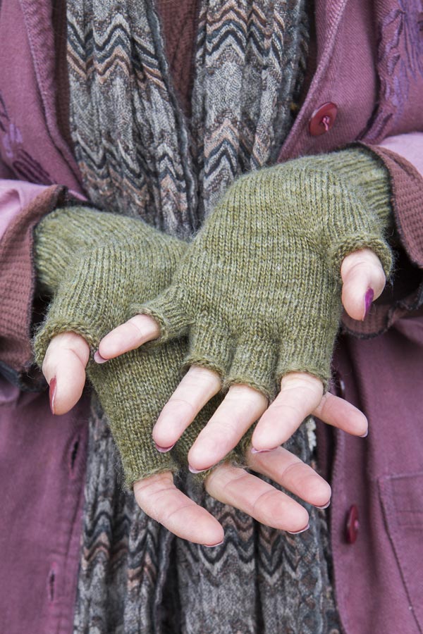 Knit Fingerless Gloves - Image 19
