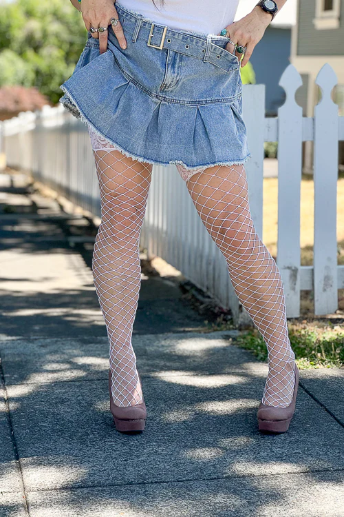 Lace Top Fencenet Stockings - Image 8