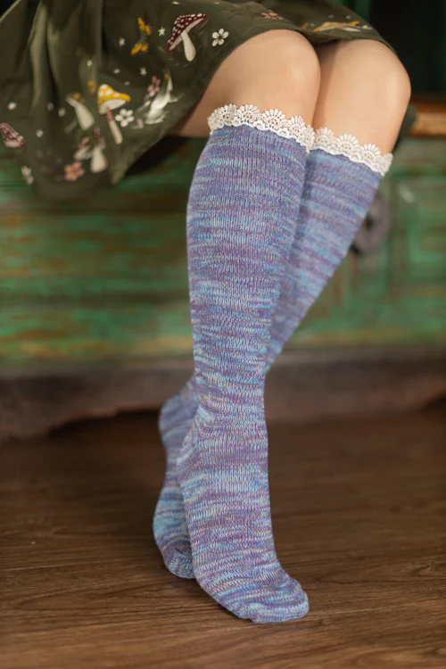 Lace Twisted Yarn Knee High Bootsock - Image 3