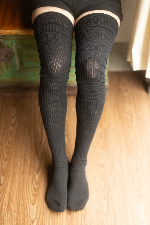 Larger Footed Long Cuffable Scrunchable Socks - Image 3