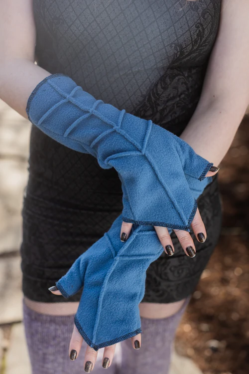 Leaf Pattern Fleece Arm Warmers - Image 7