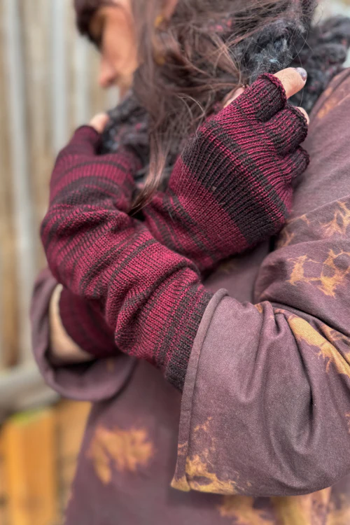 Longer Spaced Dyed Fingerless Gloves - Image 2