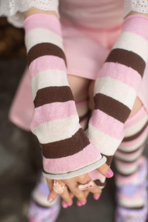 M Sleeves - Image 17
