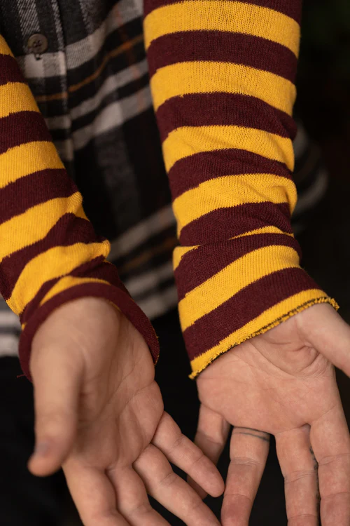 M Sleeves - Dark Red/Gold - Image 3