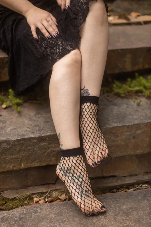 Medium Gauge Fishnet Anklet - Image 2