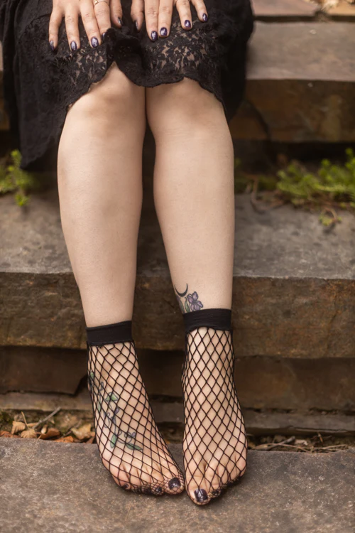 Medium Gauge Fishnet Anklet - Image 5
