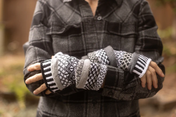 Midnight Arm Warmer - Image 4