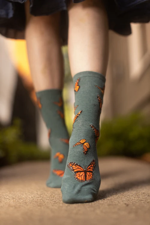 Monarch Butterfly Crew - Image 9