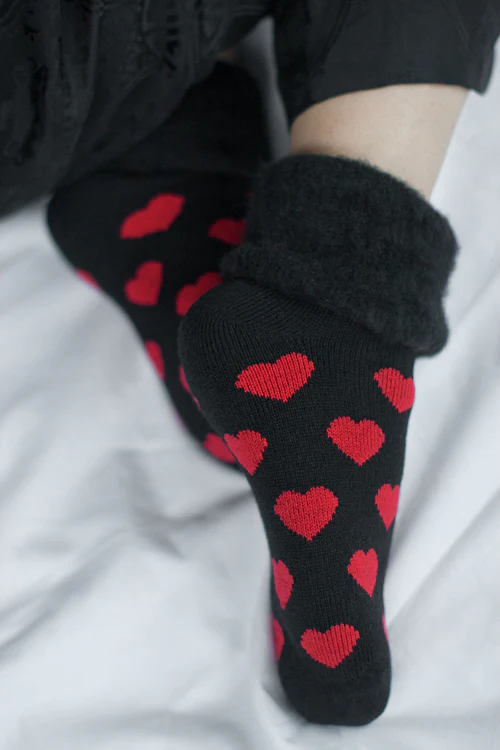 New Zealand Bed Socks with Hearts - Image 5