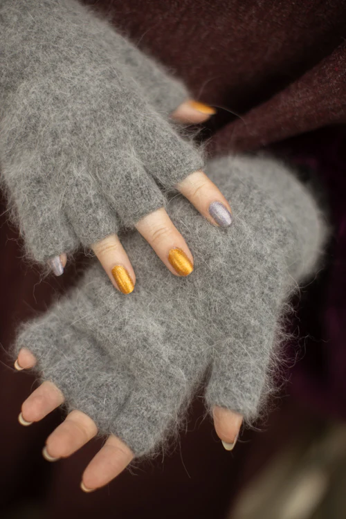 Orkney Angora Thermal Fingerless Gloves - Image 7