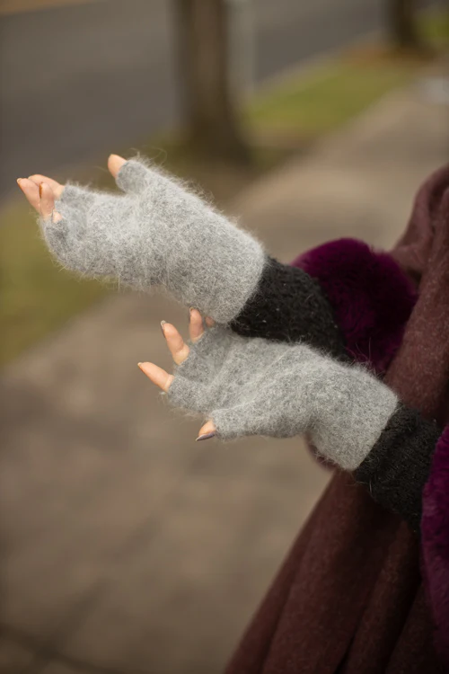 Orkney Angora Thermal Fingerless Gloves - Image 8