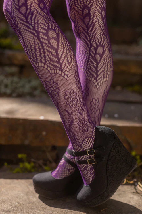 Peacock Feathers Net Tights - Image 5