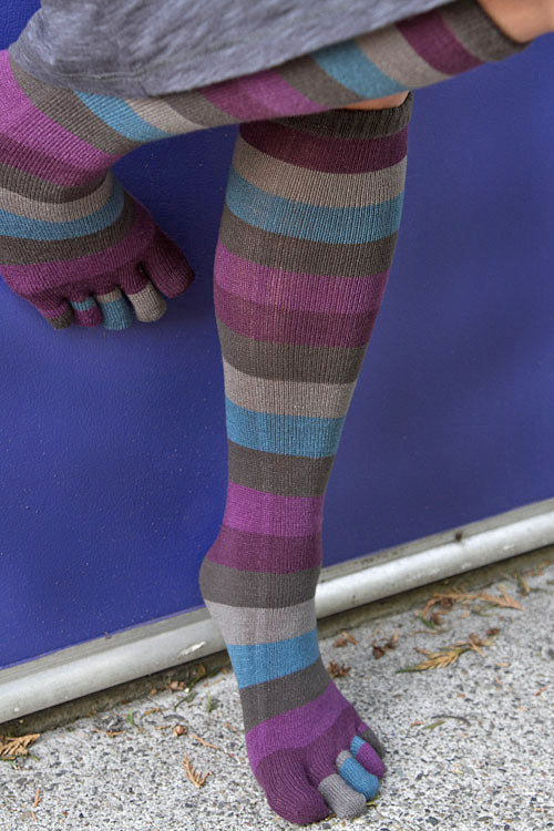 Peacock Stripe Toe Socks - Image 5