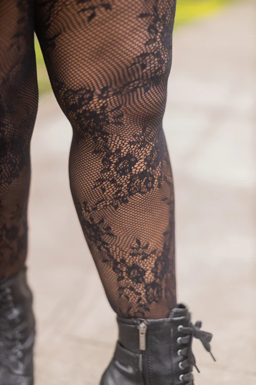 Plus Size Delicate Floral Lace Net Tights - Image 4