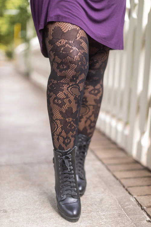 Plus Size Floral Lace Fishnet Tights - Image 4