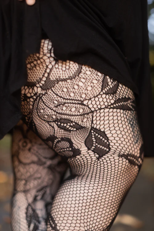 Plus Size Florals in Bloom Net Tights - Image 3