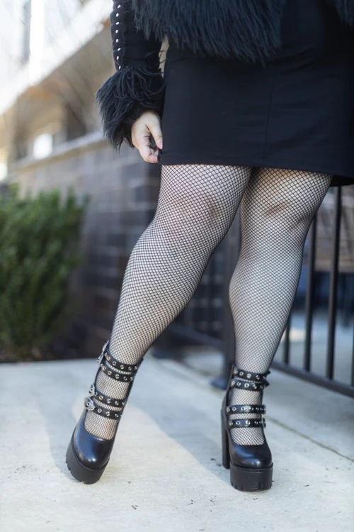 Professional Fishnet Tights - Image 2