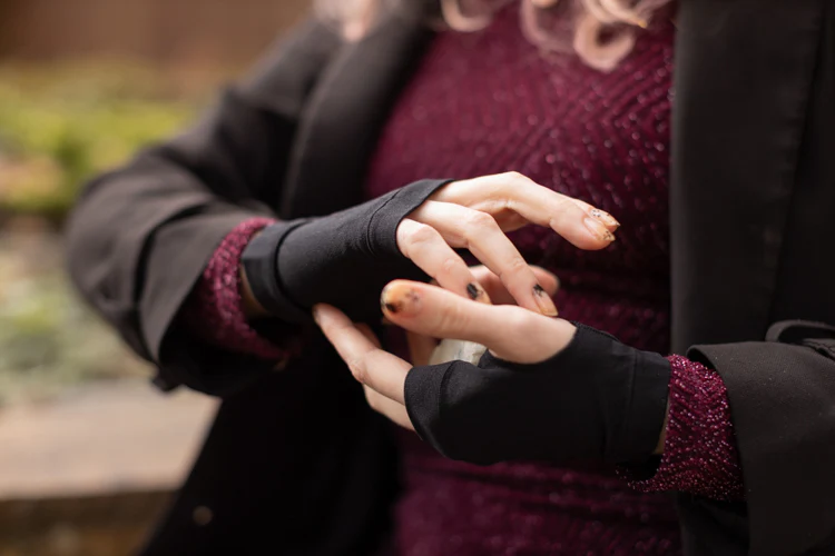 Simple Plain Short Nylon Hand Warmers - Image 5