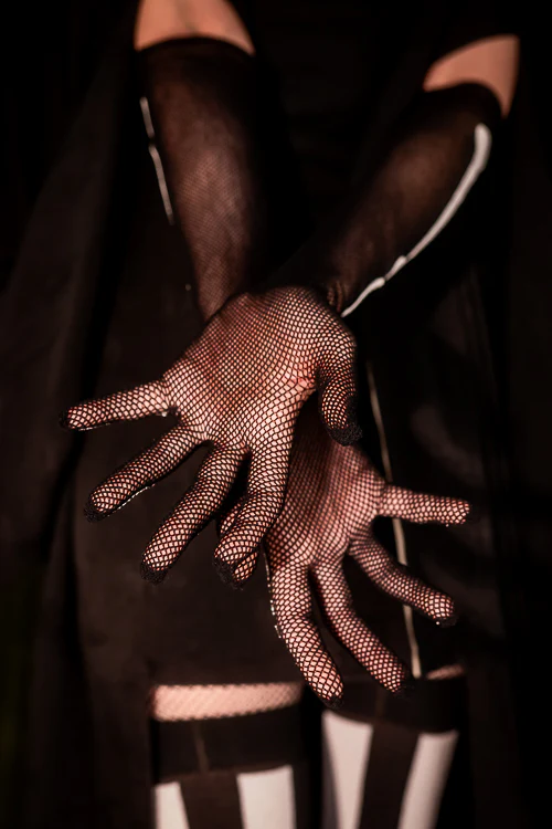 Skeleton Fishnet Long Gloves - Image 6