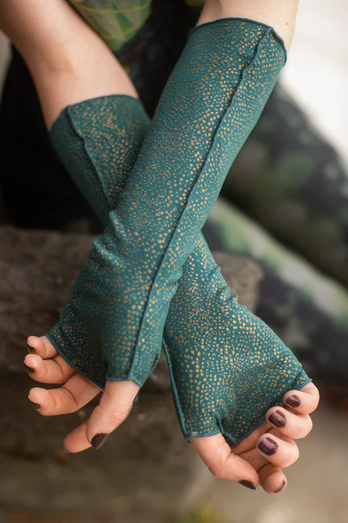 Snake Print Reversible Arm Warmers - Image 8