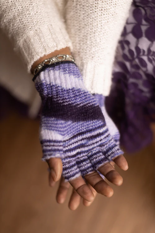 Space Dyed Fingerless Gloves - Image 9
