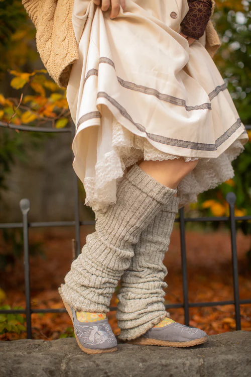 Super-Long Ribbed Leg Warmers - Image 10