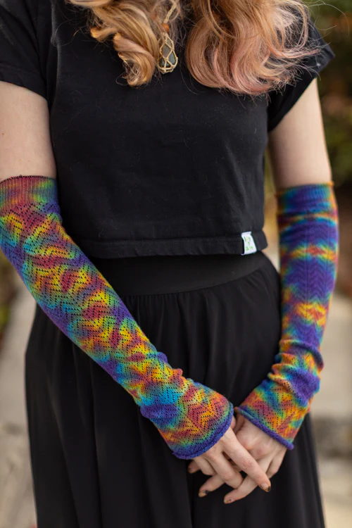 Tie Dye Chevron Sleeves - Image 10