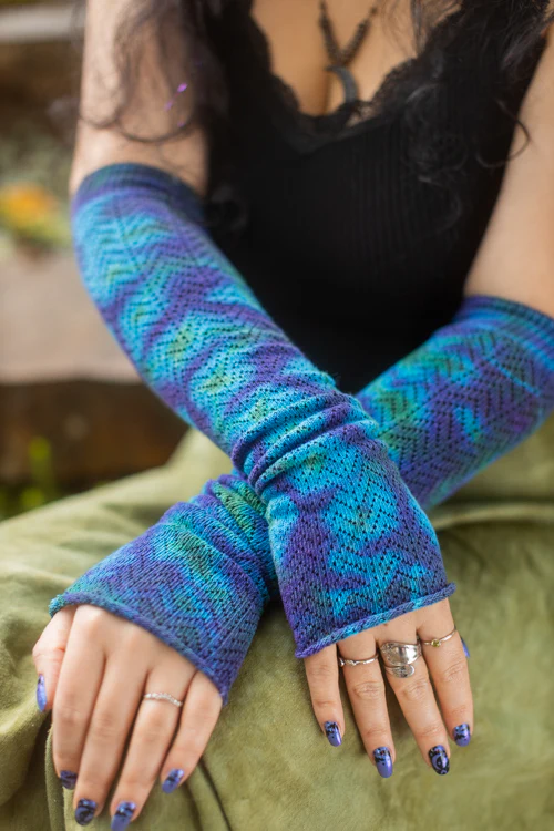 Tie Dye Chevron Sleeves - Image 2