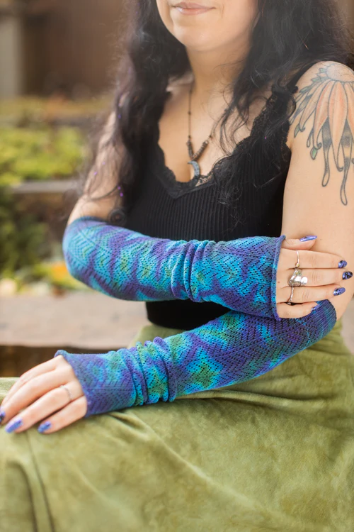 Tie Dye Chevron Sleeves - Image 5