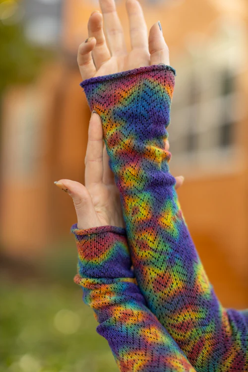 Tie Dye Chevron Sleeves - Image 8