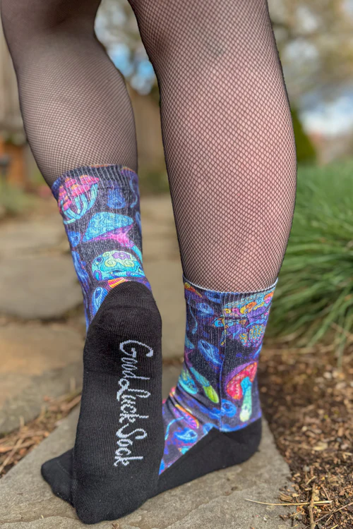 Trippy Mushrooms Printed Crew - Medium - Image 6