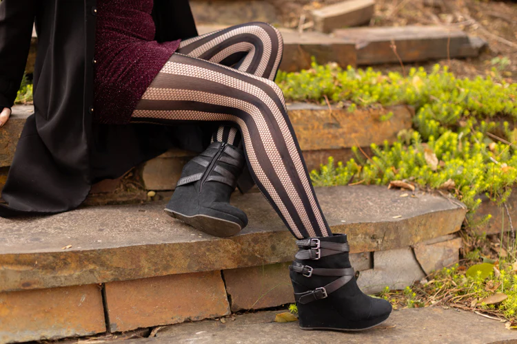 Vertical Net & Opaque Striped Net Tights - Image 7
