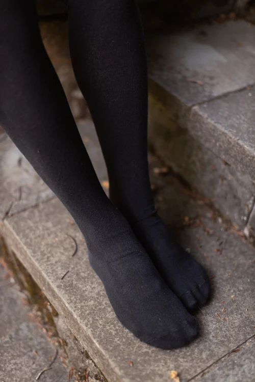 XL Foot Cotton Top-Striped Extraordinary Thigh High - Image 9